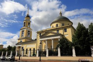 église de l'Ascension de la Porte de Nikitski 2